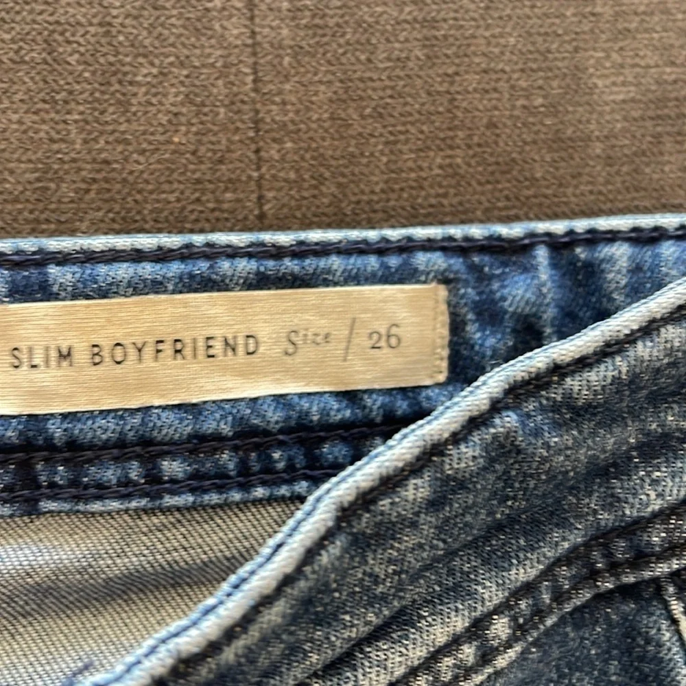 Pilcro and the Letterpress slim boyfriend denim shorts size 26